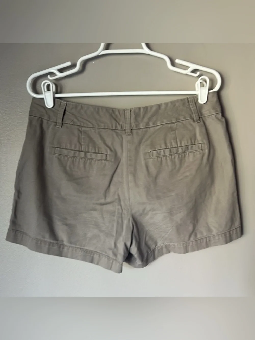 2/$20 Loft 6 Womens Classic Cotton Shorts Pants - Gray Chino Basic Summer (B2)